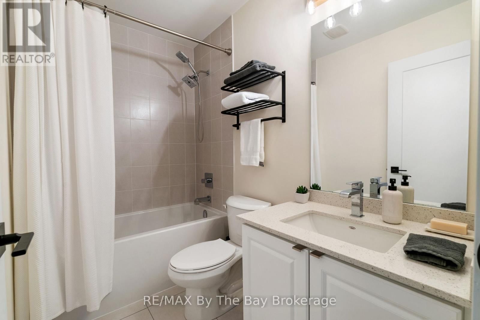 8 BRU LOR LANE Image 24