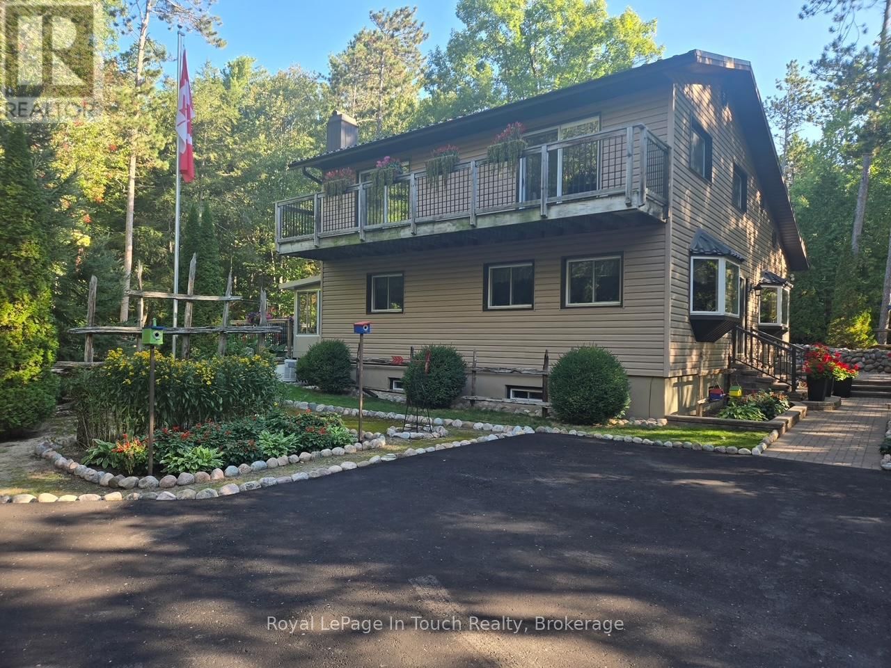 36 CARD AVENUE Image 2