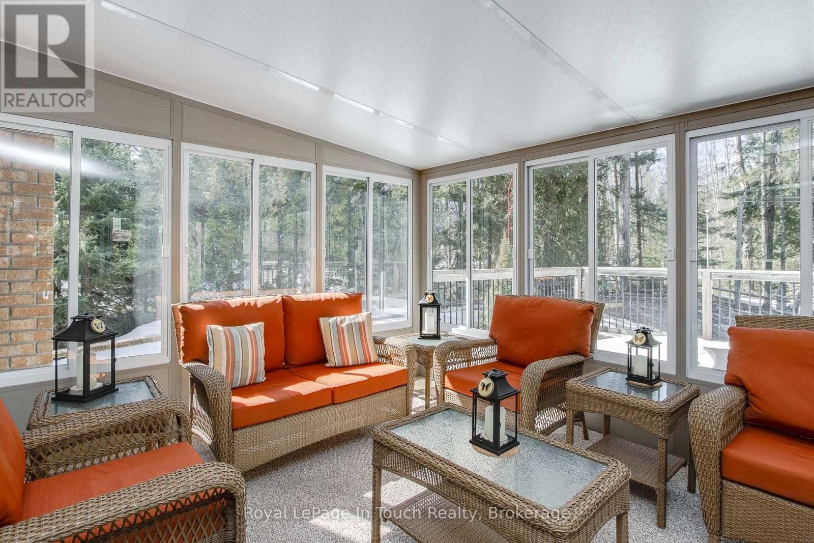 36 CARD AVENUE Image 21