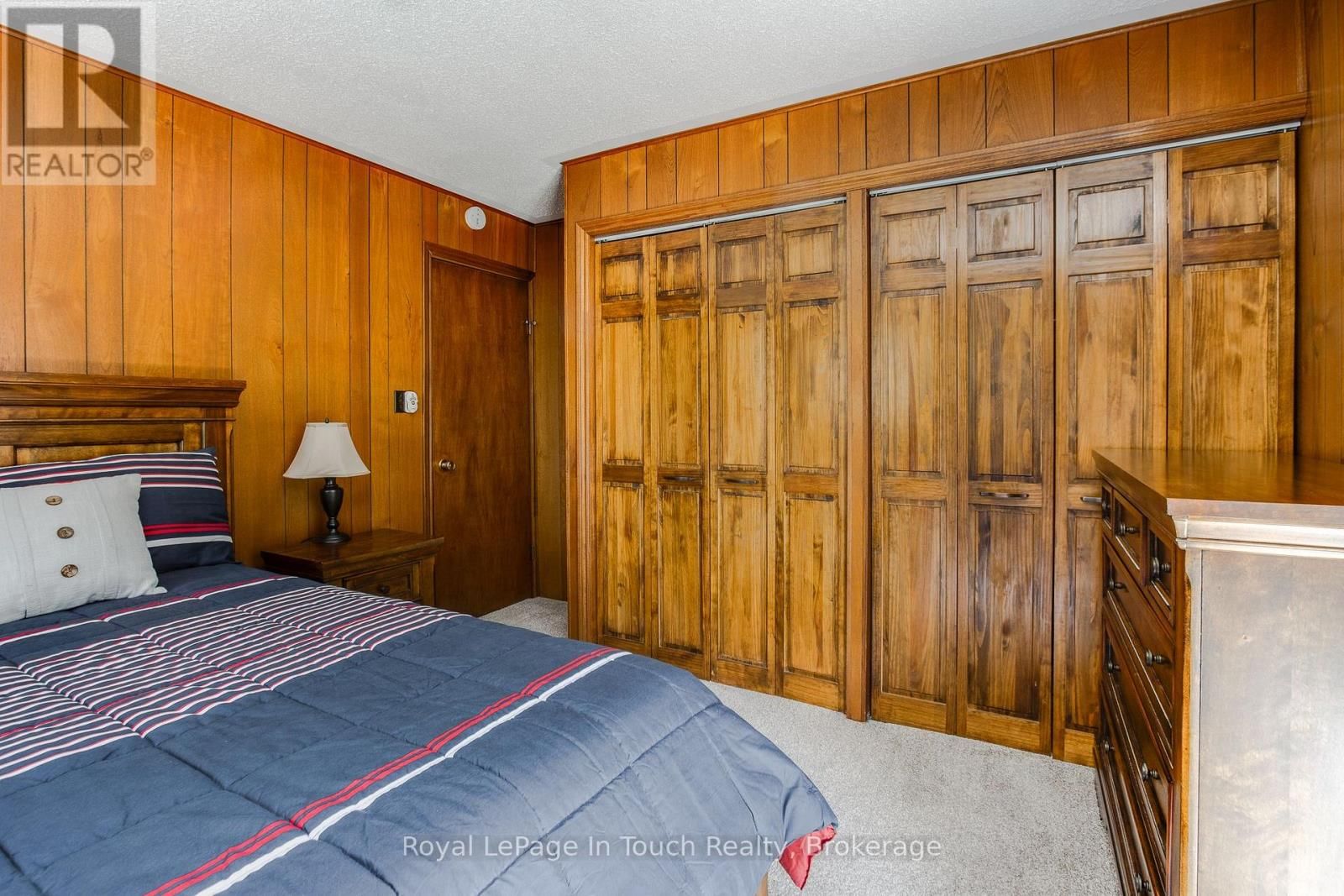 36 CARD AVENUE Image 28