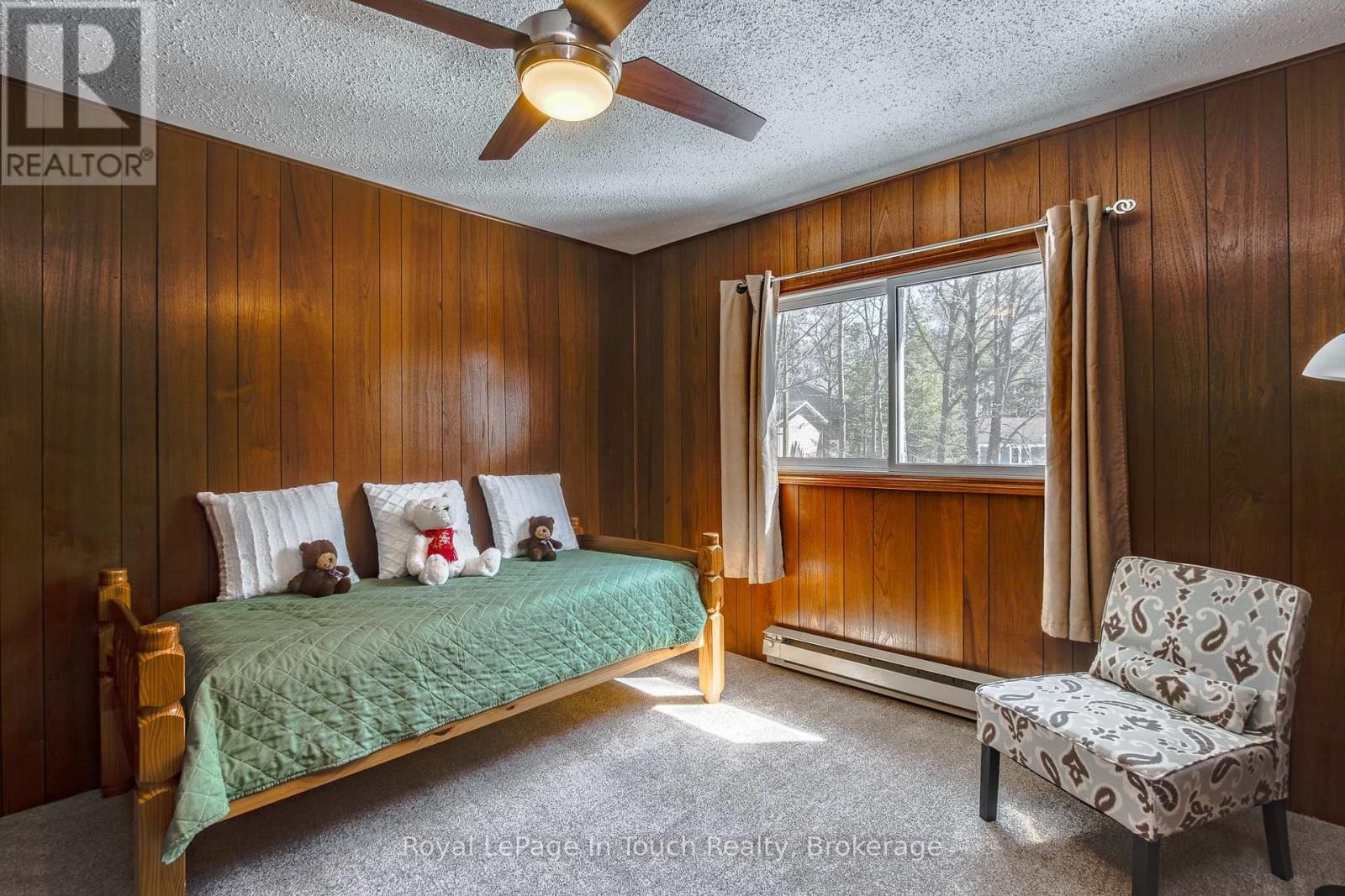 36 CARD AVENUE Image 31