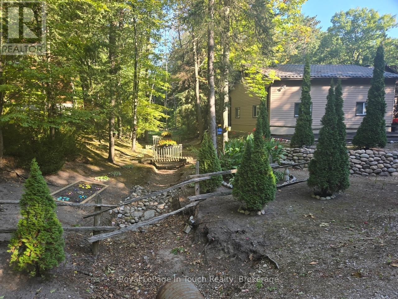 36 CARD AVENUE Image 6