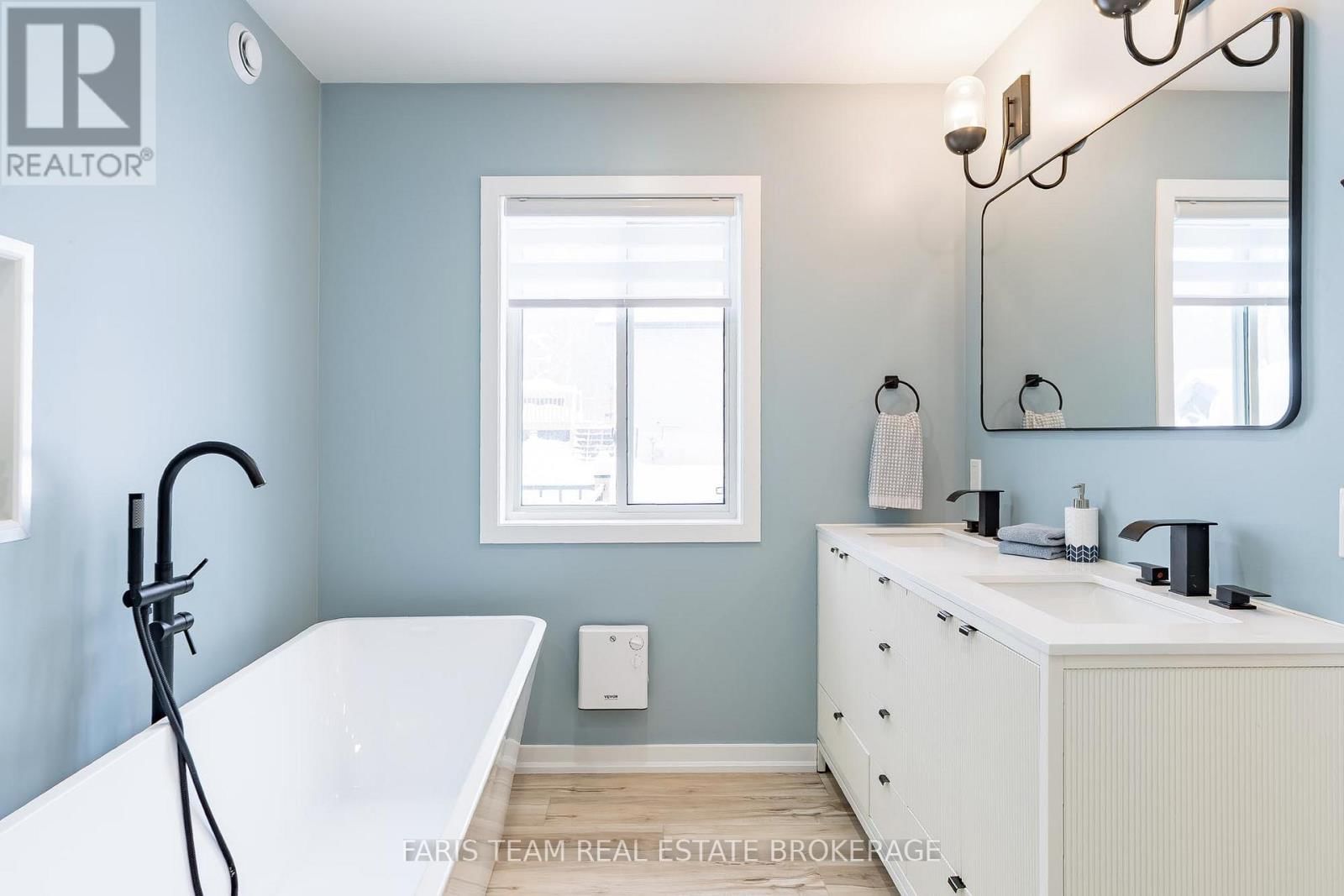 550 SECOND AVENUE Image 20