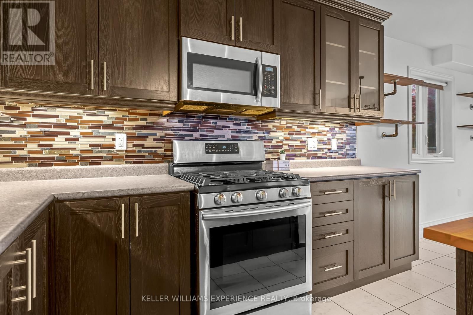 3086 EMPEROR DRIVE Image 9