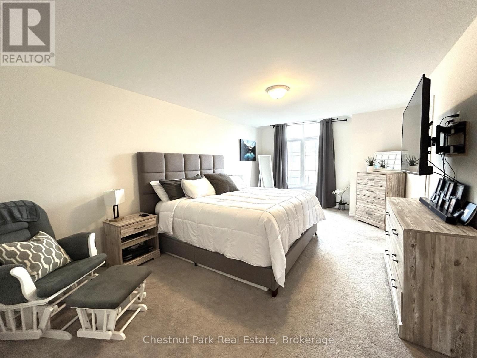 90 TRACEY LANE Image 22