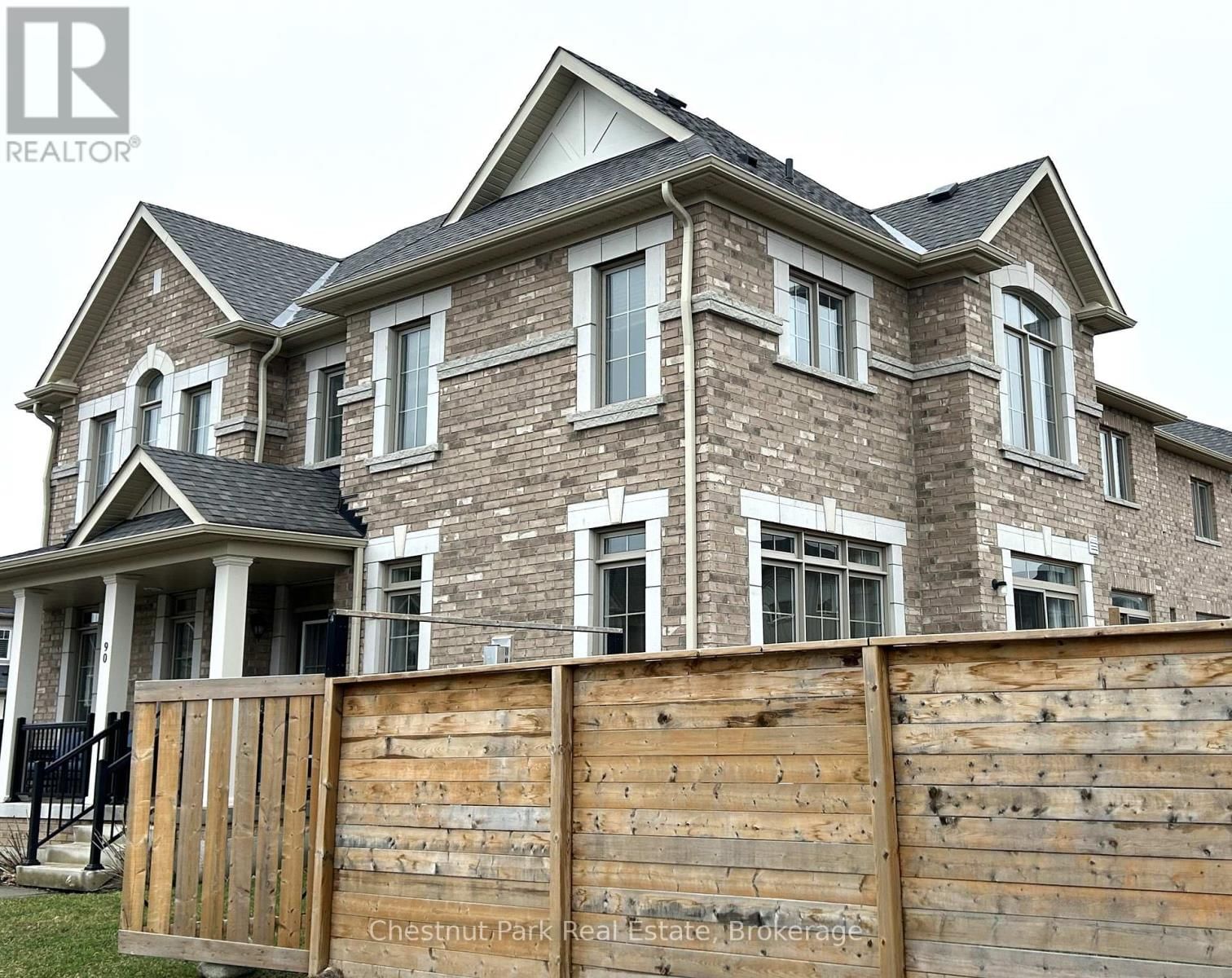 90 TRACEY LANE Image 42