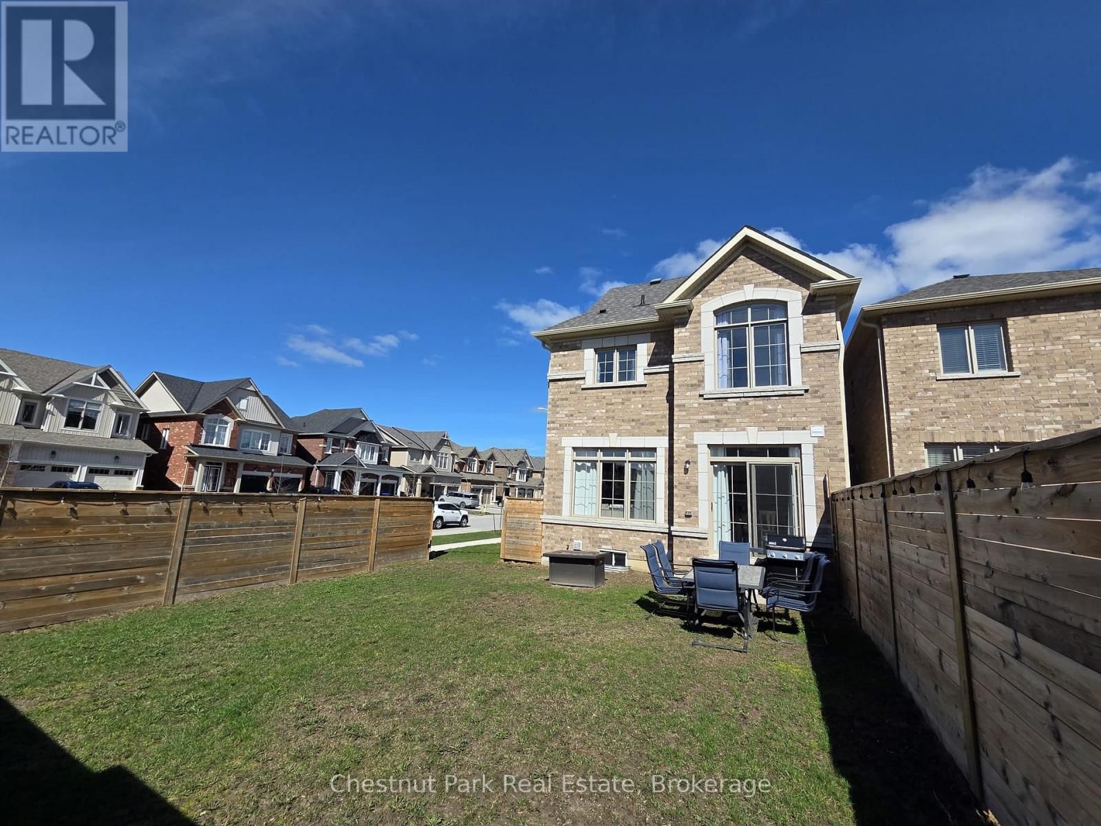 90 TRACEY LANE Image 43