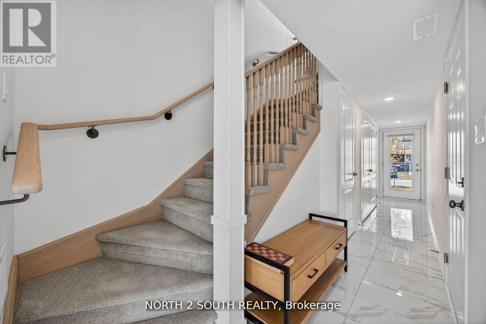 24 ABBY DRIVE Image 10