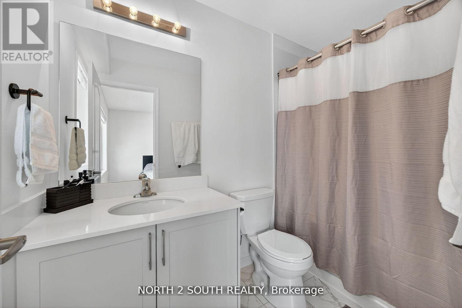 24 ABBY DRIVE Image 31