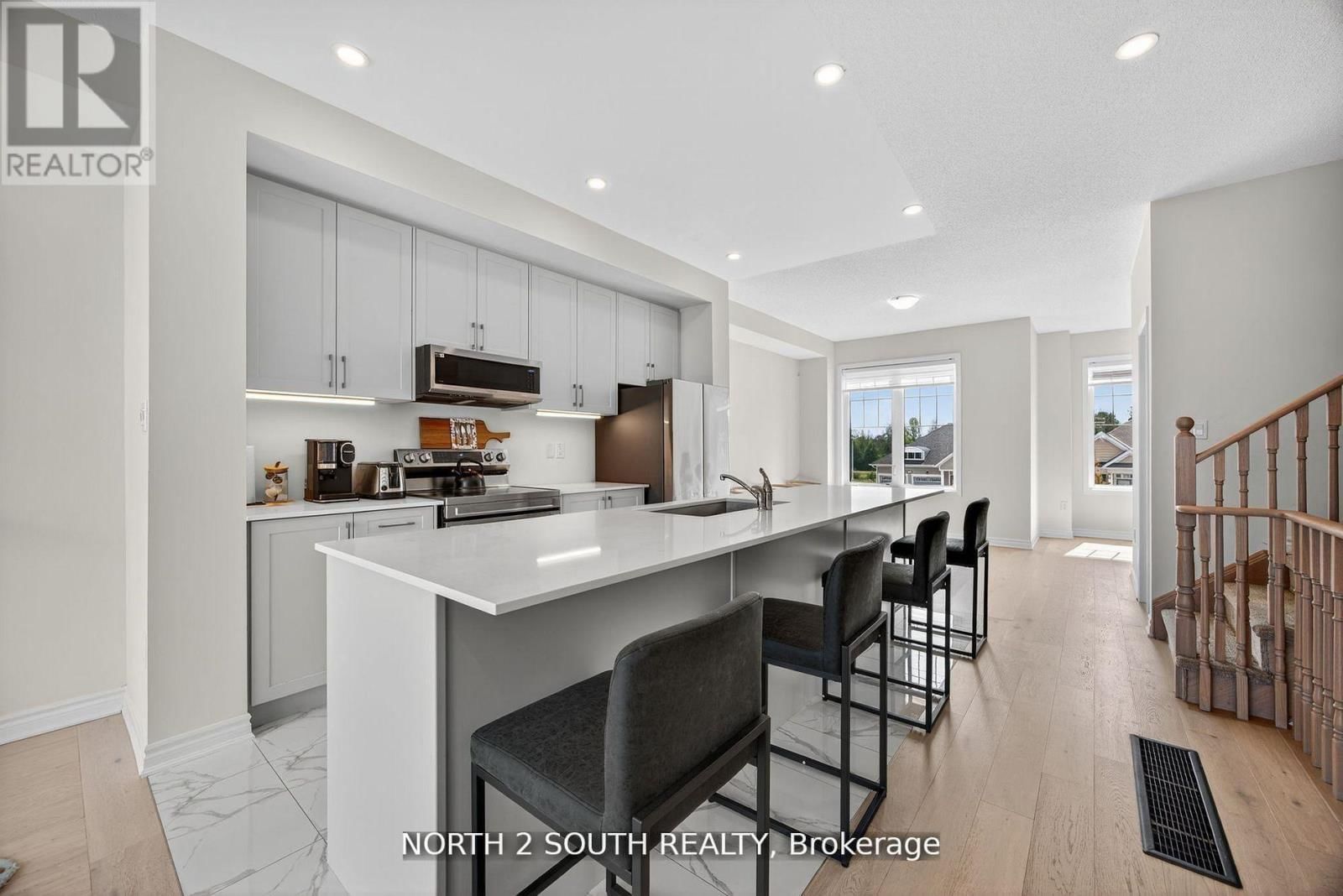 24 ABBY DRIVE Image 4