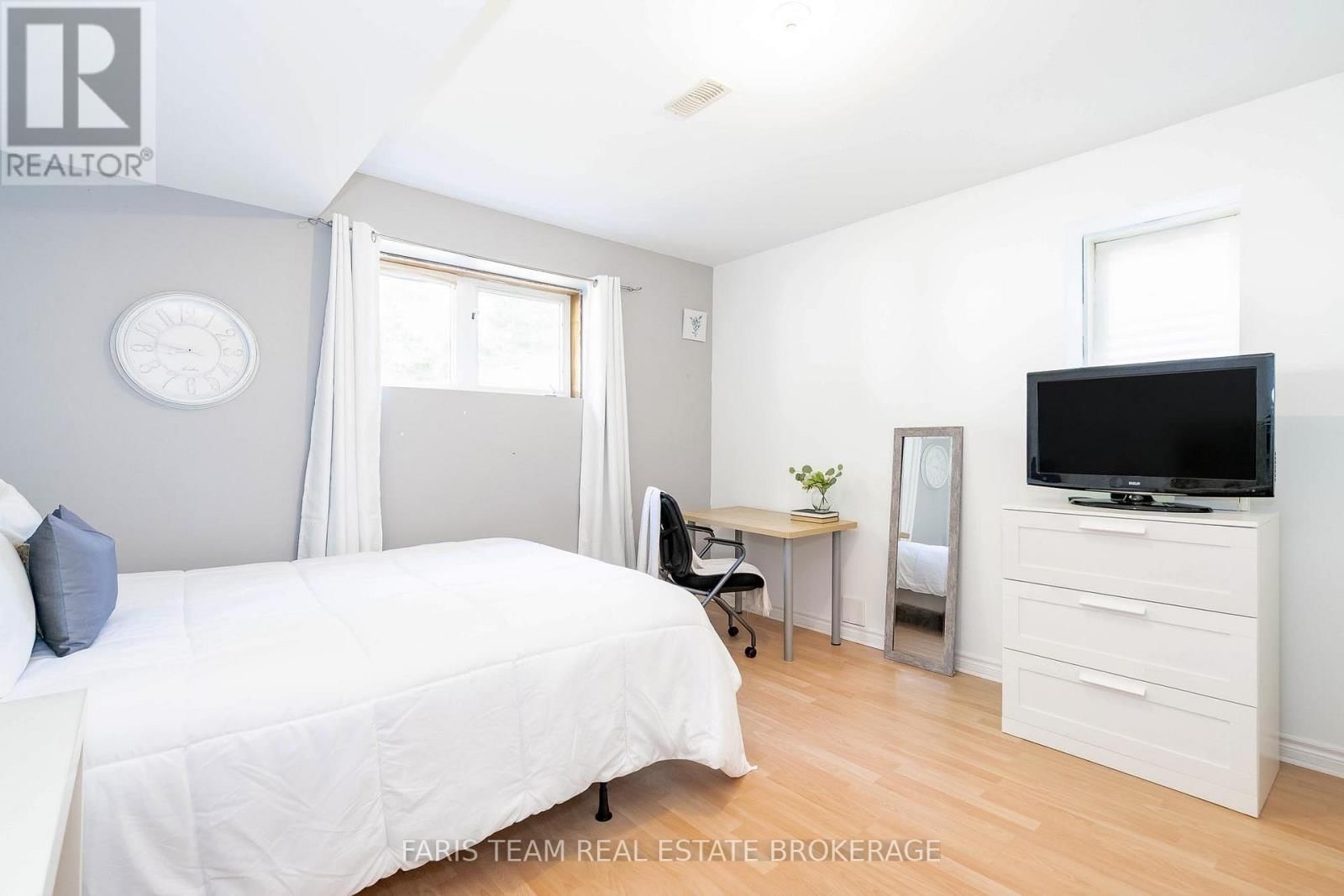 103 41ST STREET SOUTH Image 28