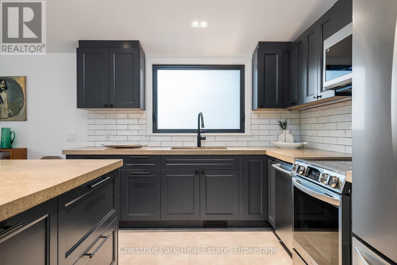 8943 COUNTY ROAD 9 Image 18