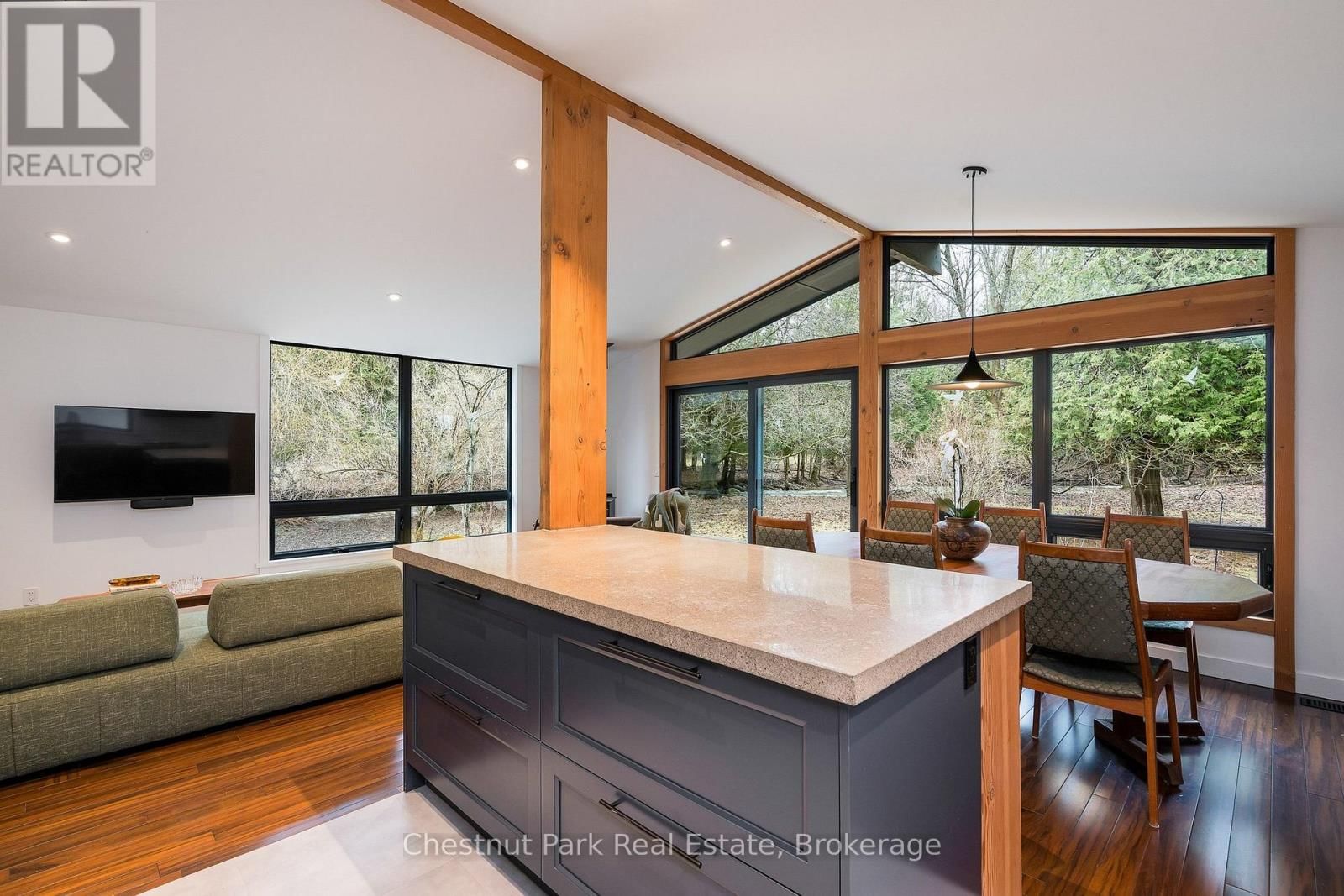 8943 COUNTY ROAD 9 Image 21