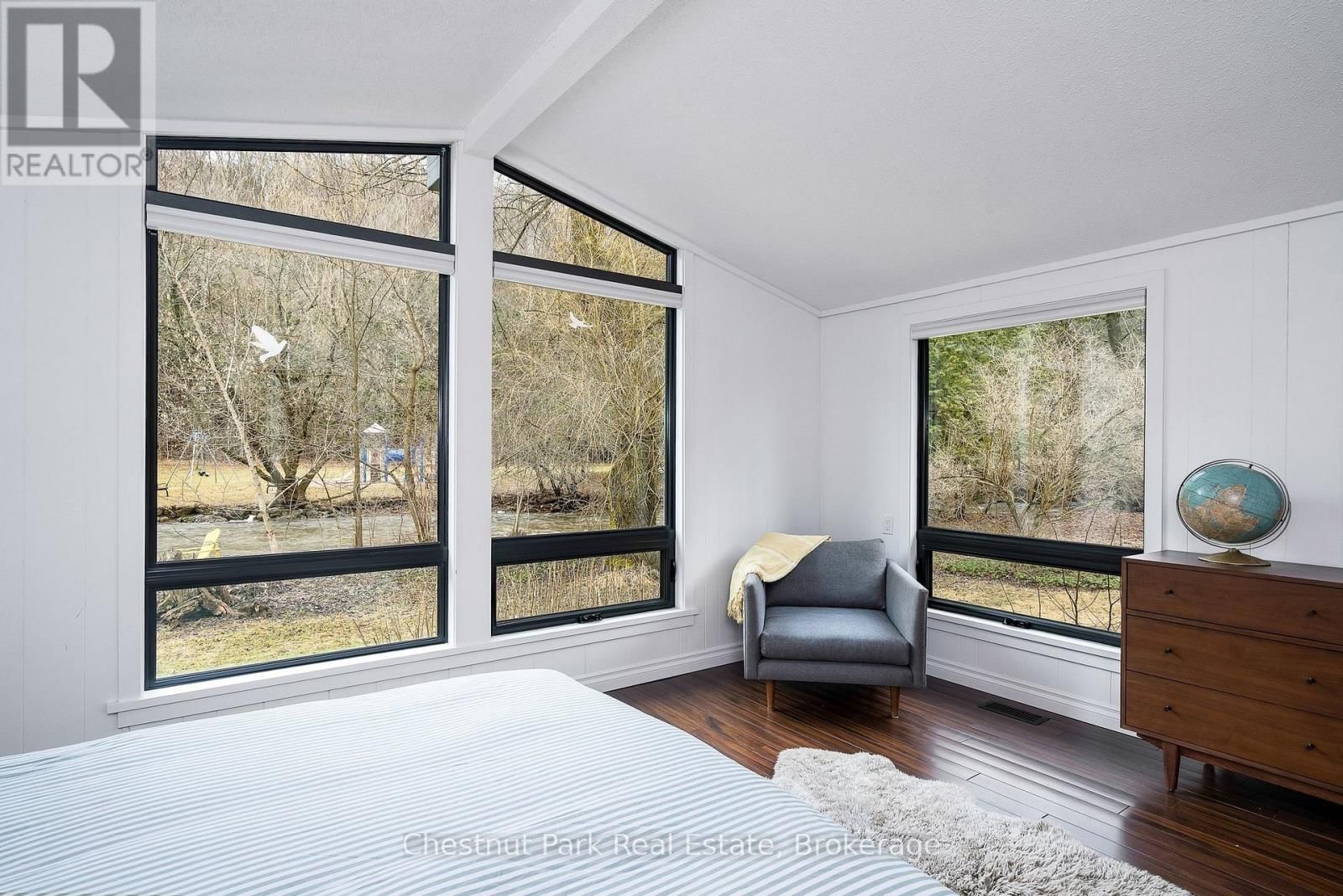 8943 COUNTY ROAD 9 Image 29