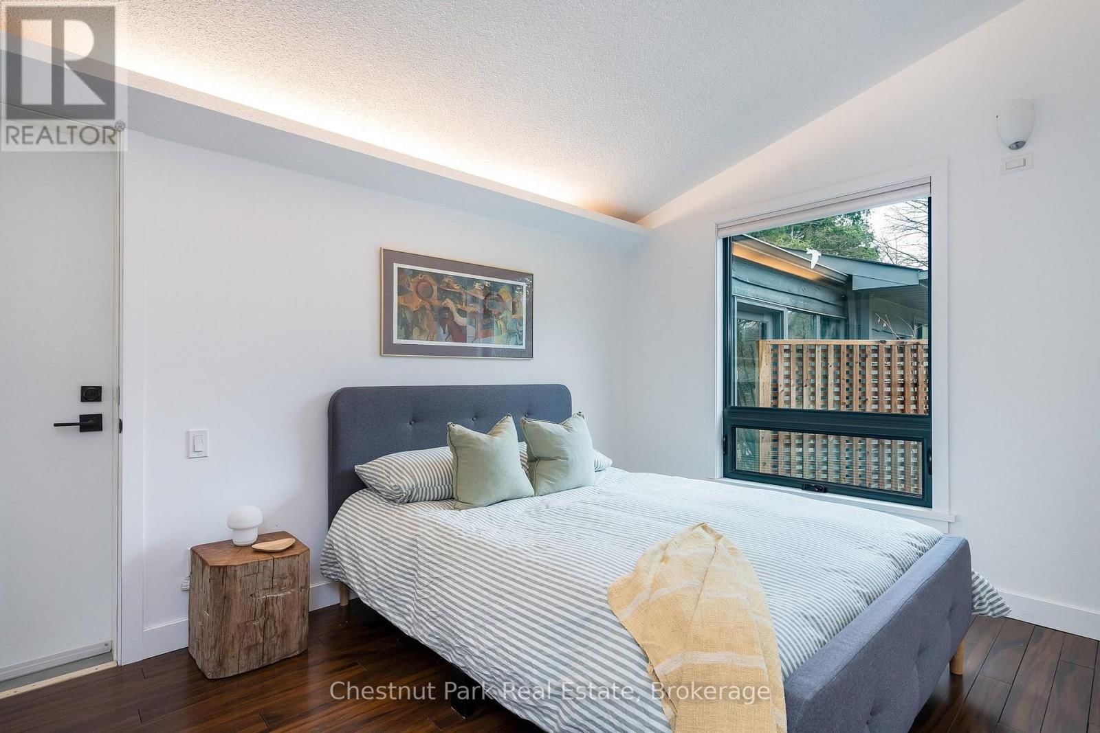 8943 COUNTY ROAD 9 Image 30