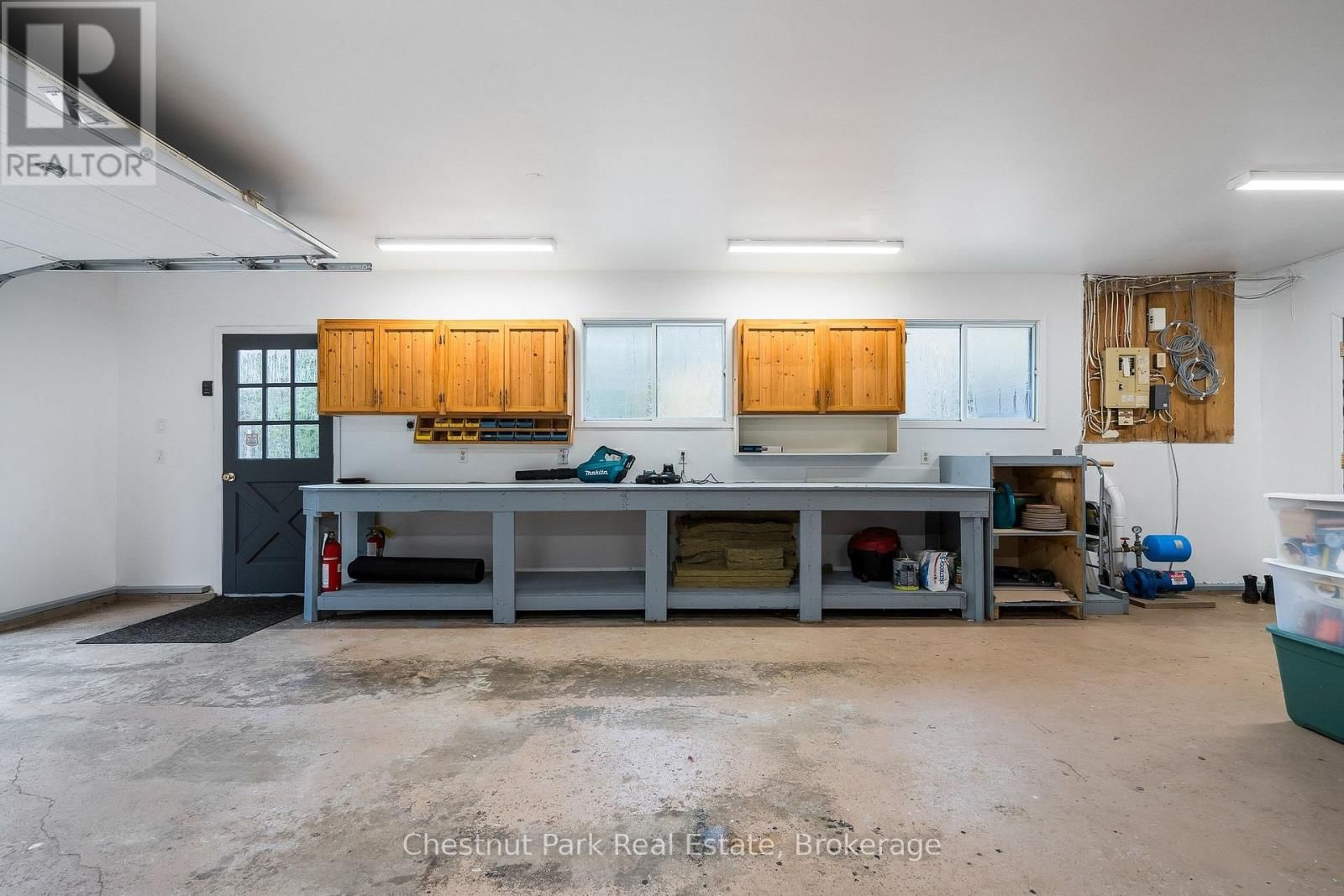 8943 COUNTY ROAD 9 Image 35