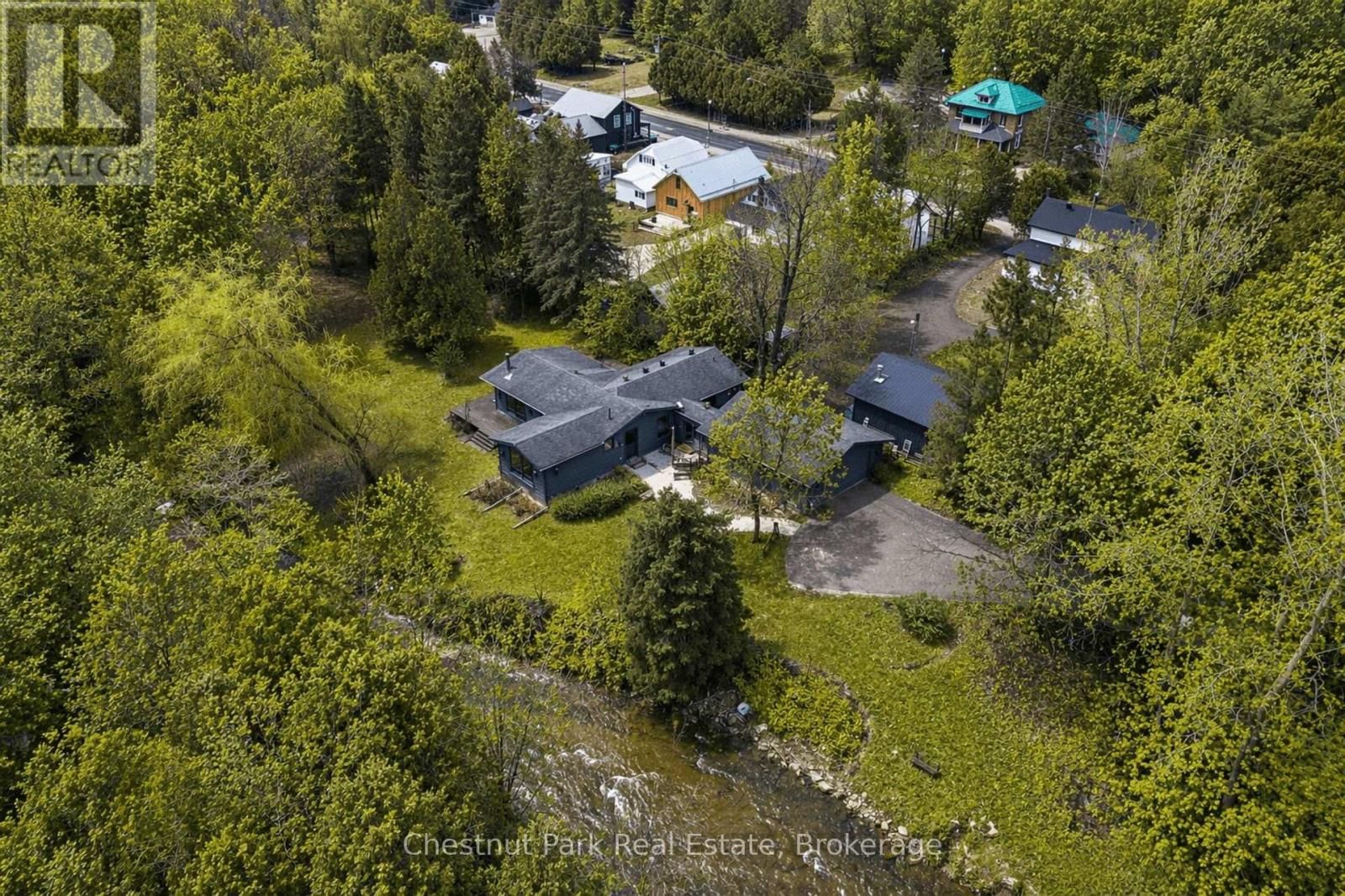 8943 COUNTY ROAD 9 Image 36