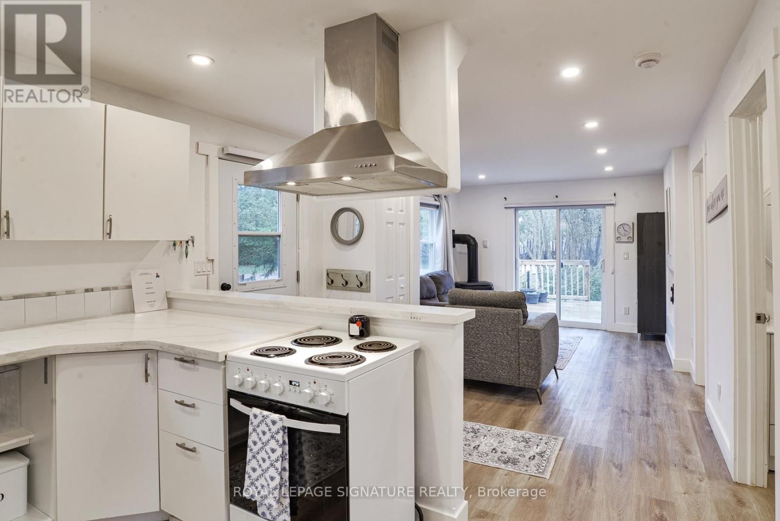 1095 SYLVAN GLEN DRIVE Image 13