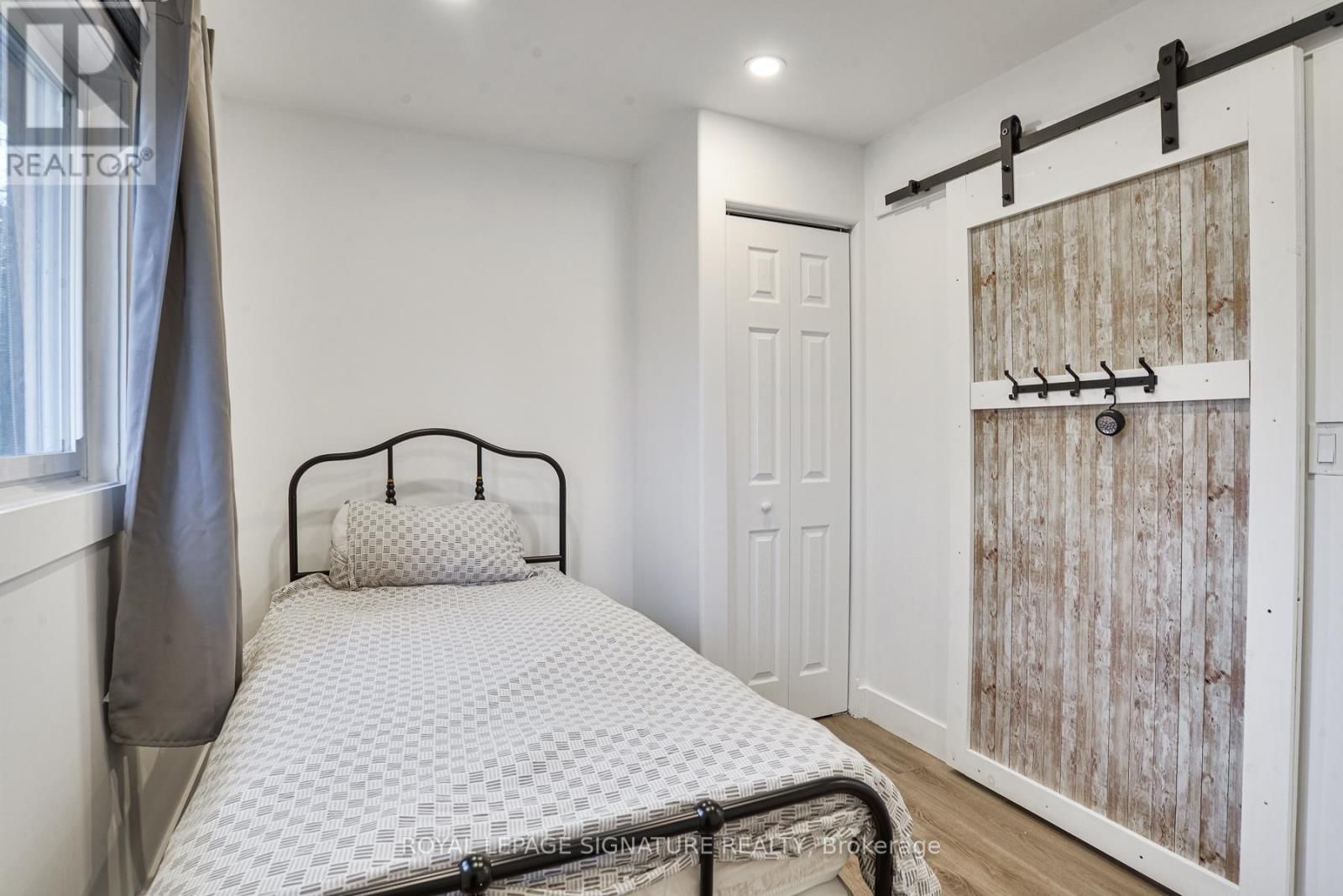 1095 SYLVAN GLEN DRIVE Image 15