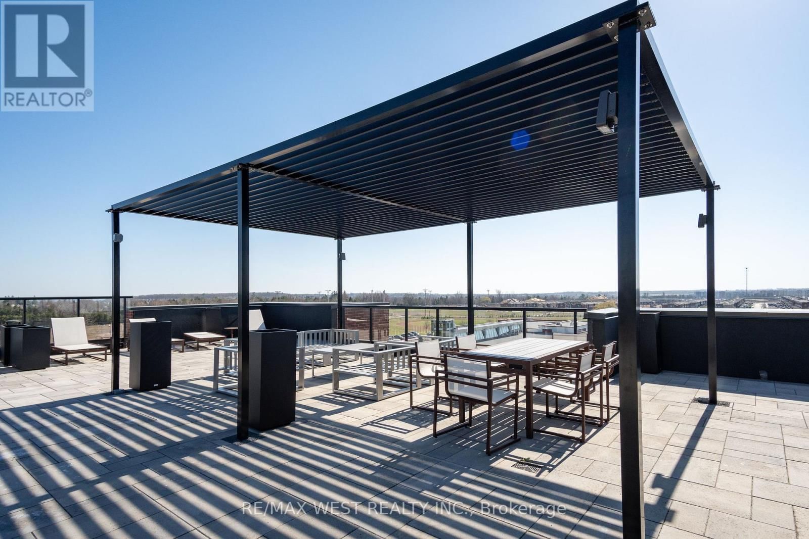 231 - 681 YONGE STREET Image 33