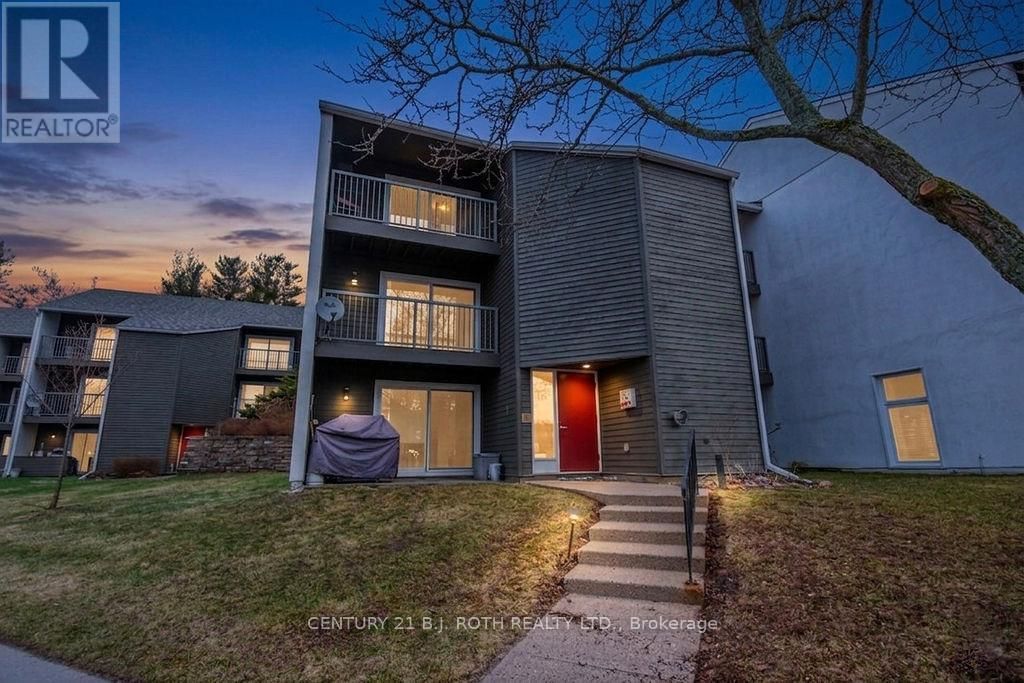 219 - 1102 HORSESHOE VALLEY ROAD Image 1