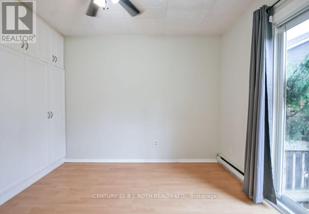 219 - 1102 HORSESHOE VALLEY ROAD Image 11