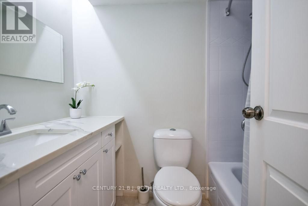 219 - 1102 HORSESHOE VALLEY ROAD Image 12