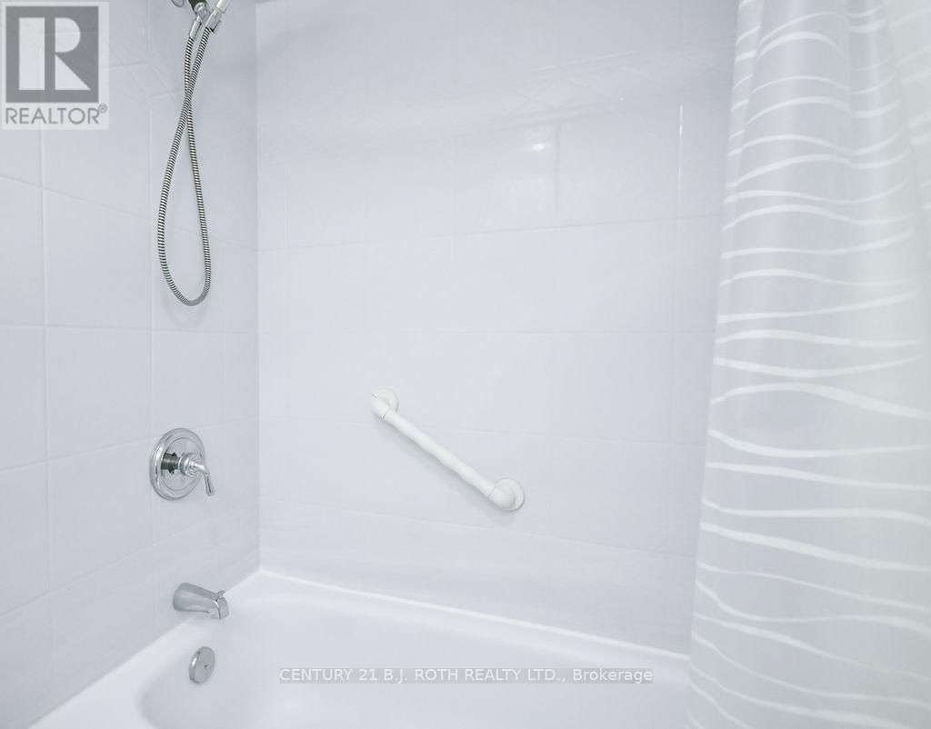 219 - 1102 HORSESHOE VALLEY ROAD Image 13