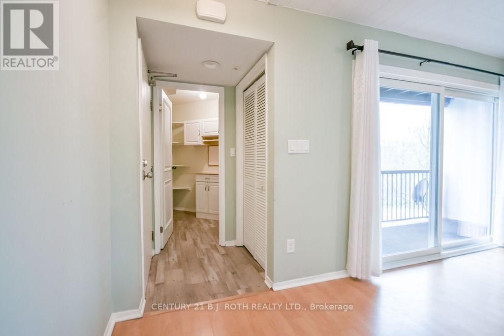 219 - 1102 HORSESHOE VALLEY ROAD Image 15