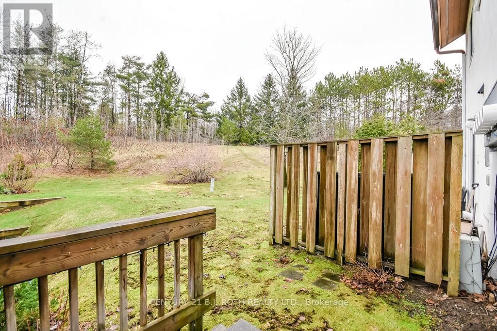 219 - 1102 HORSESHOE VALLEY ROAD Image 18