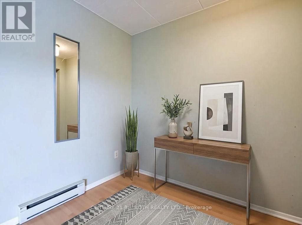 219 - 1102 HORSESHOE VALLEY ROAD Image 3