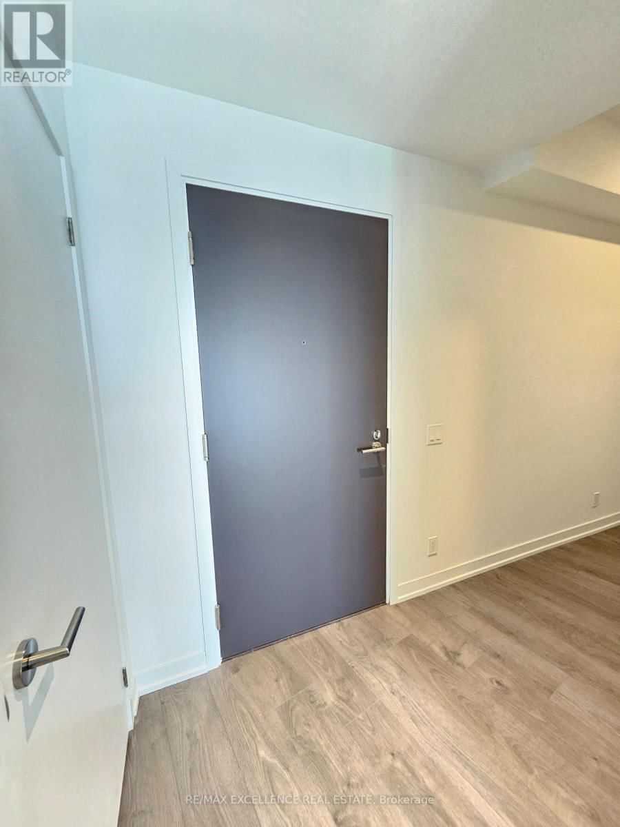 2803 - 39 MARY STREET Image 2