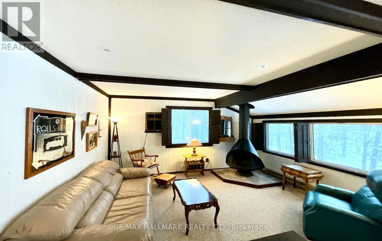 33 HURON WOODS DRIVE Image 4