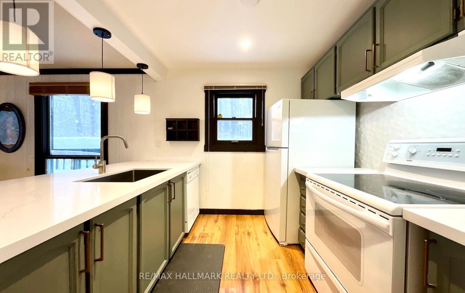 33 HURON WOODS DRIVE Image 7