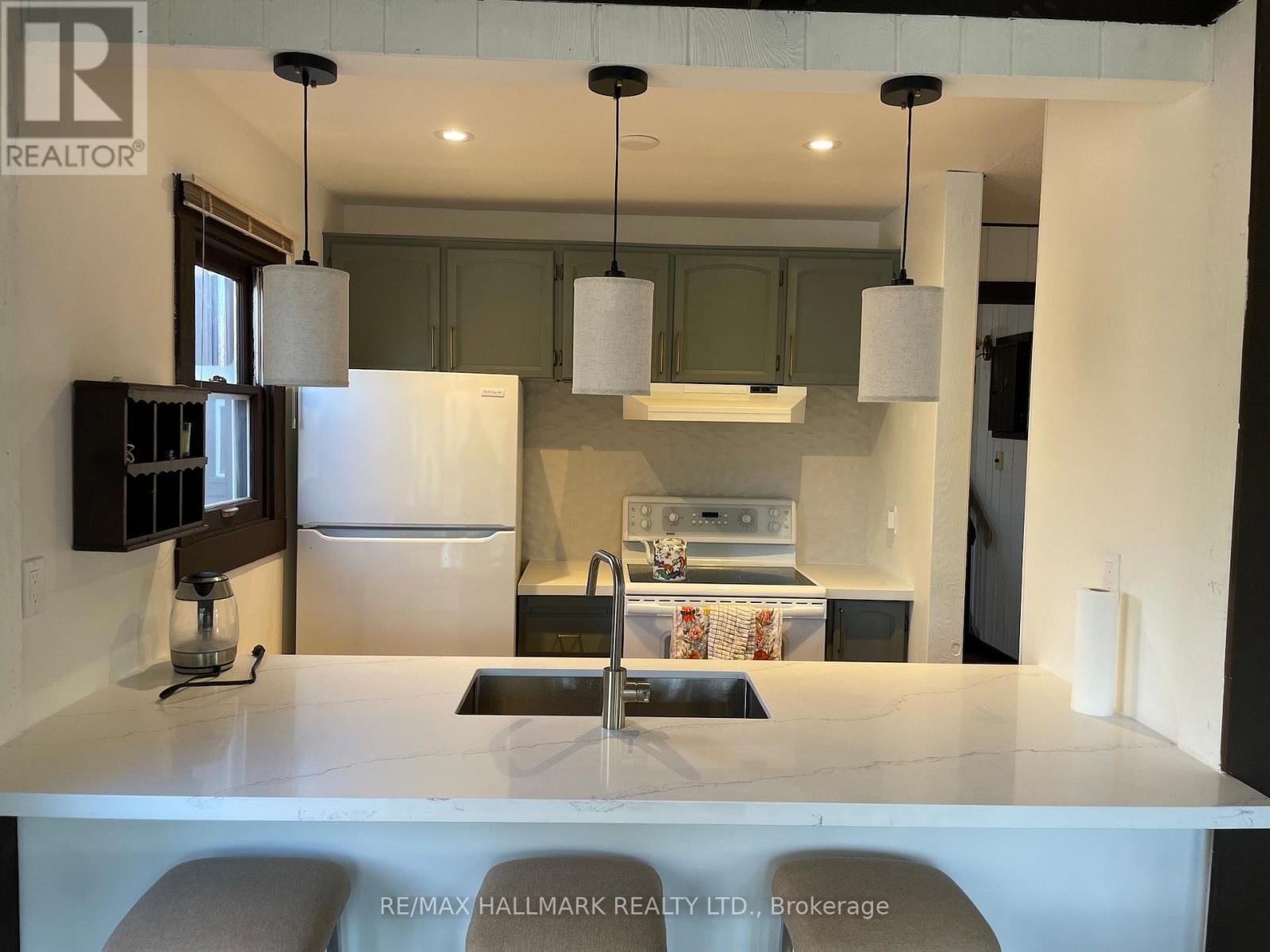 33 HURON WOODS DRIVE Image 8