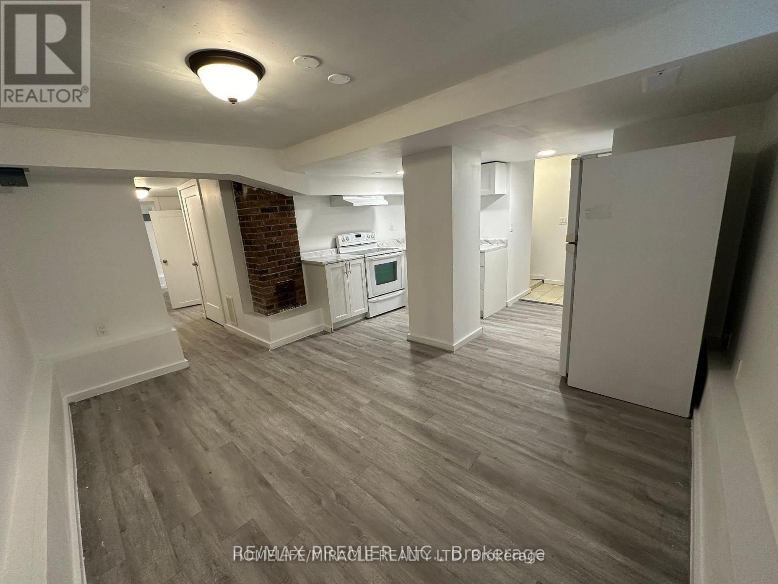 143 COLBORNE STREET WEST Image 16