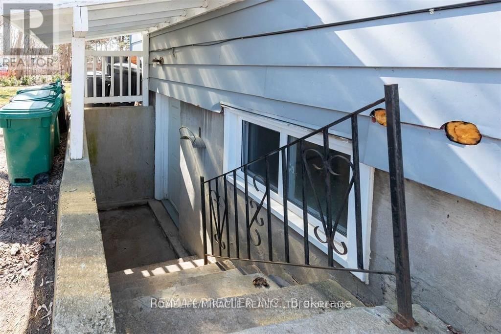 143 COLBORNE STREET WEST Image 19