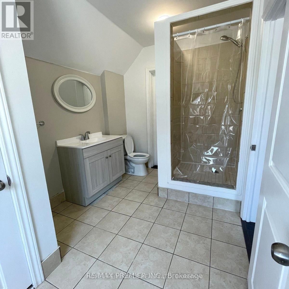 143 COLBORNE STREET WEST Image 9