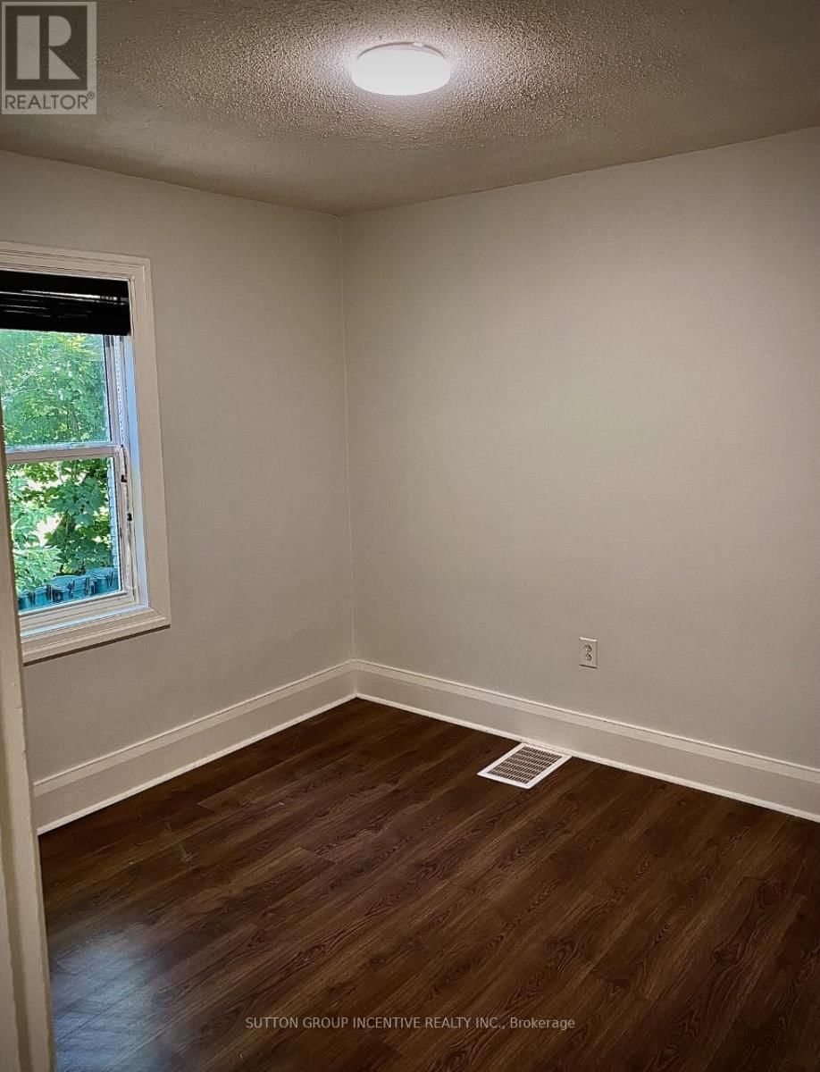 39 DONALD STREET Image 14