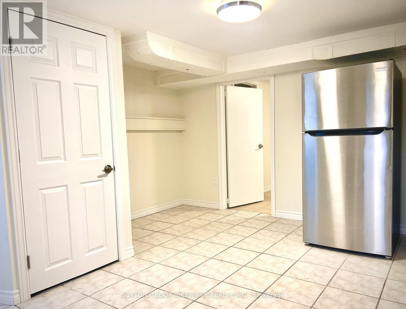 39 DONALD STREET Image 19