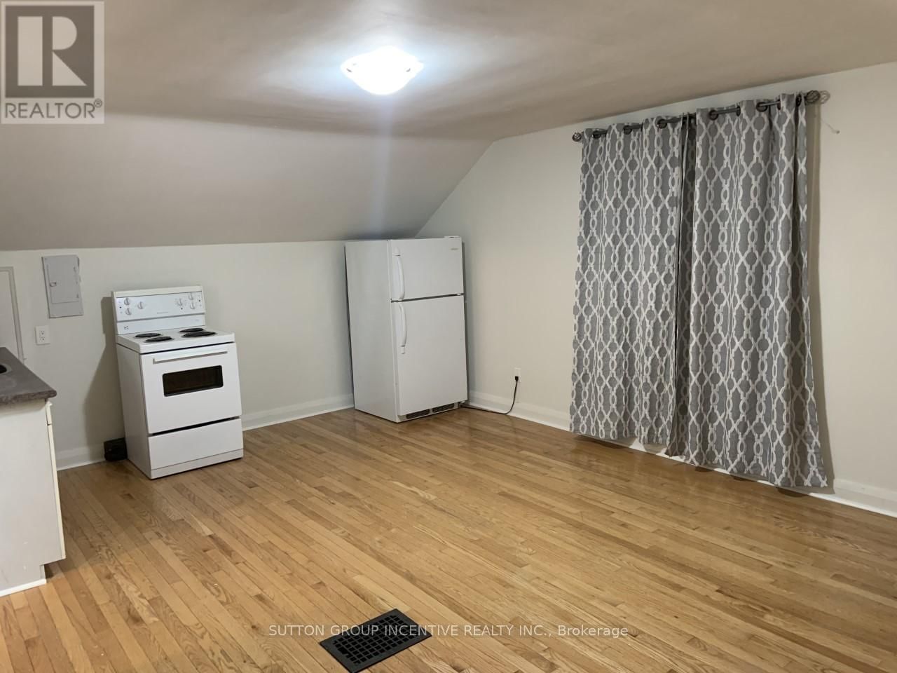 39 DONALD STREET Image 30