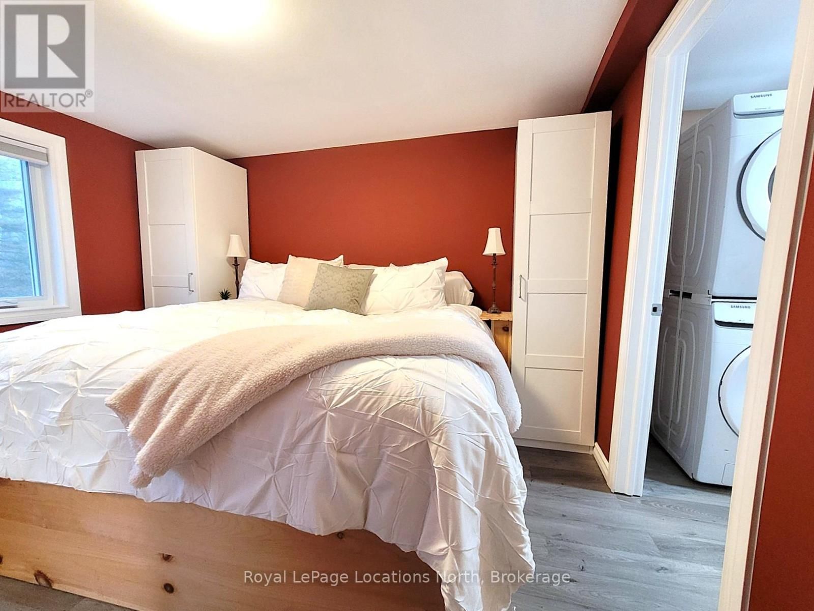 2045 RIVER ROAD WEST Image 19