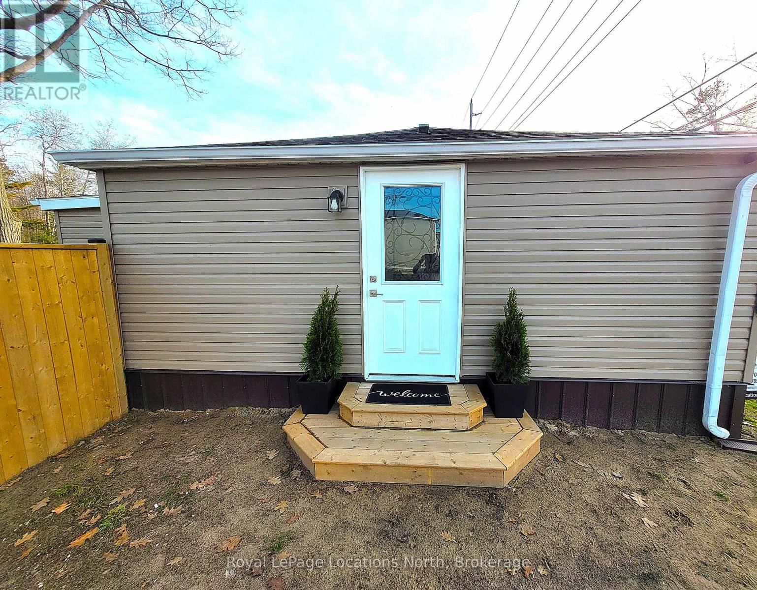 2045 RIVER ROAD WEST Image 2