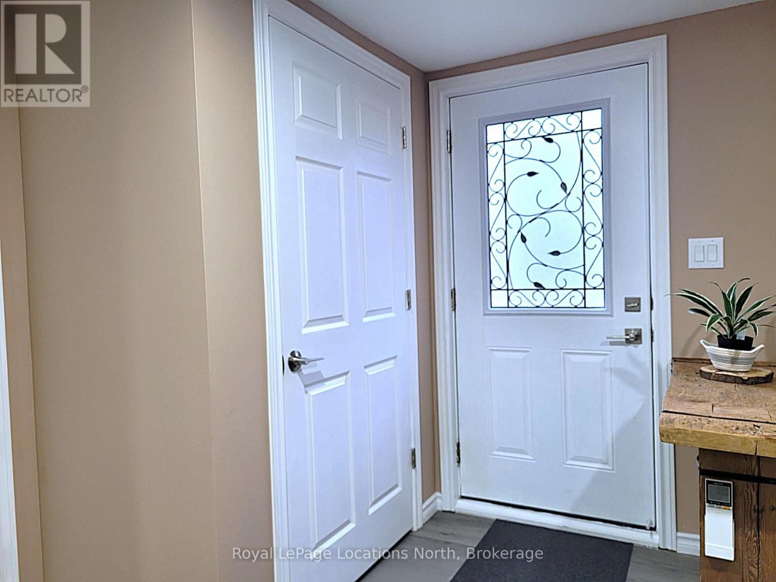 2045 RIVER ROAD WEST Image 4