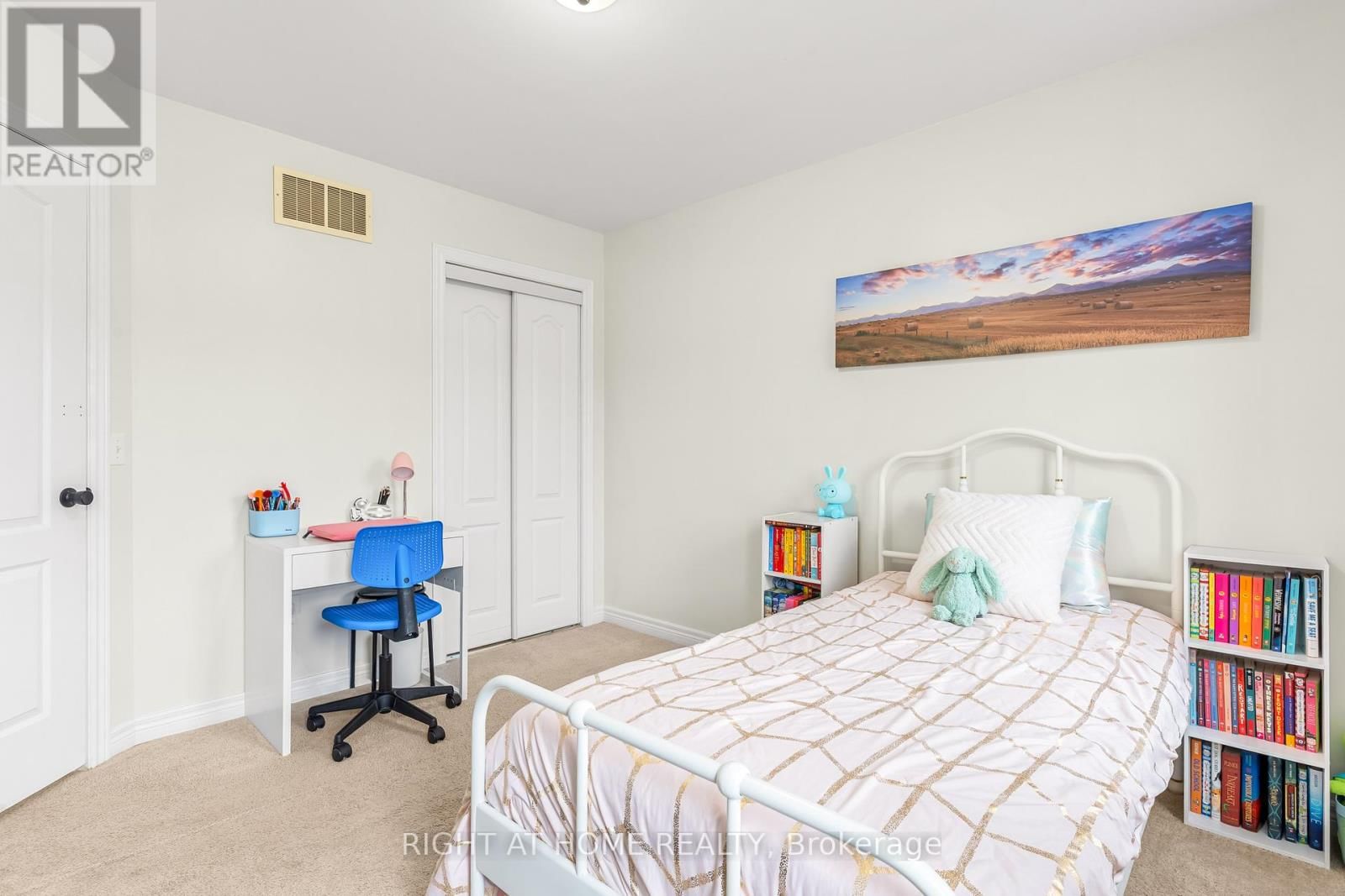 113 - 800 WEST RIDGE BOULEVARD Image 16