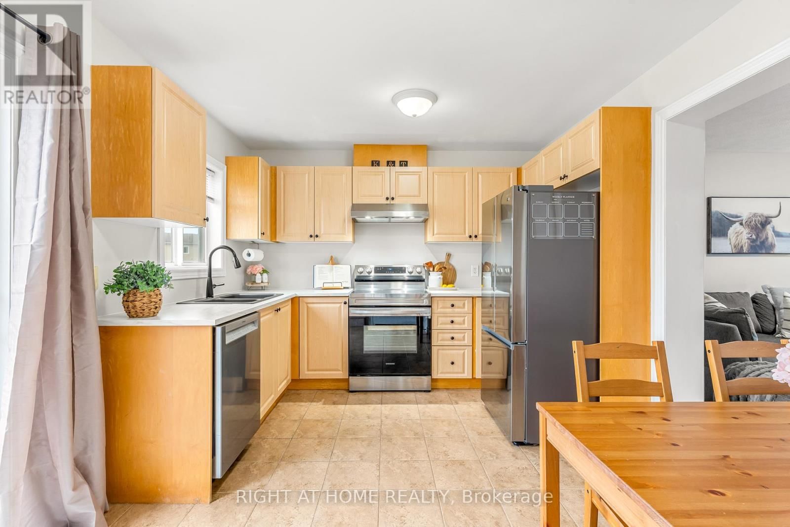 113 - 800 WEST RIDGE BOULEVARD Image 7