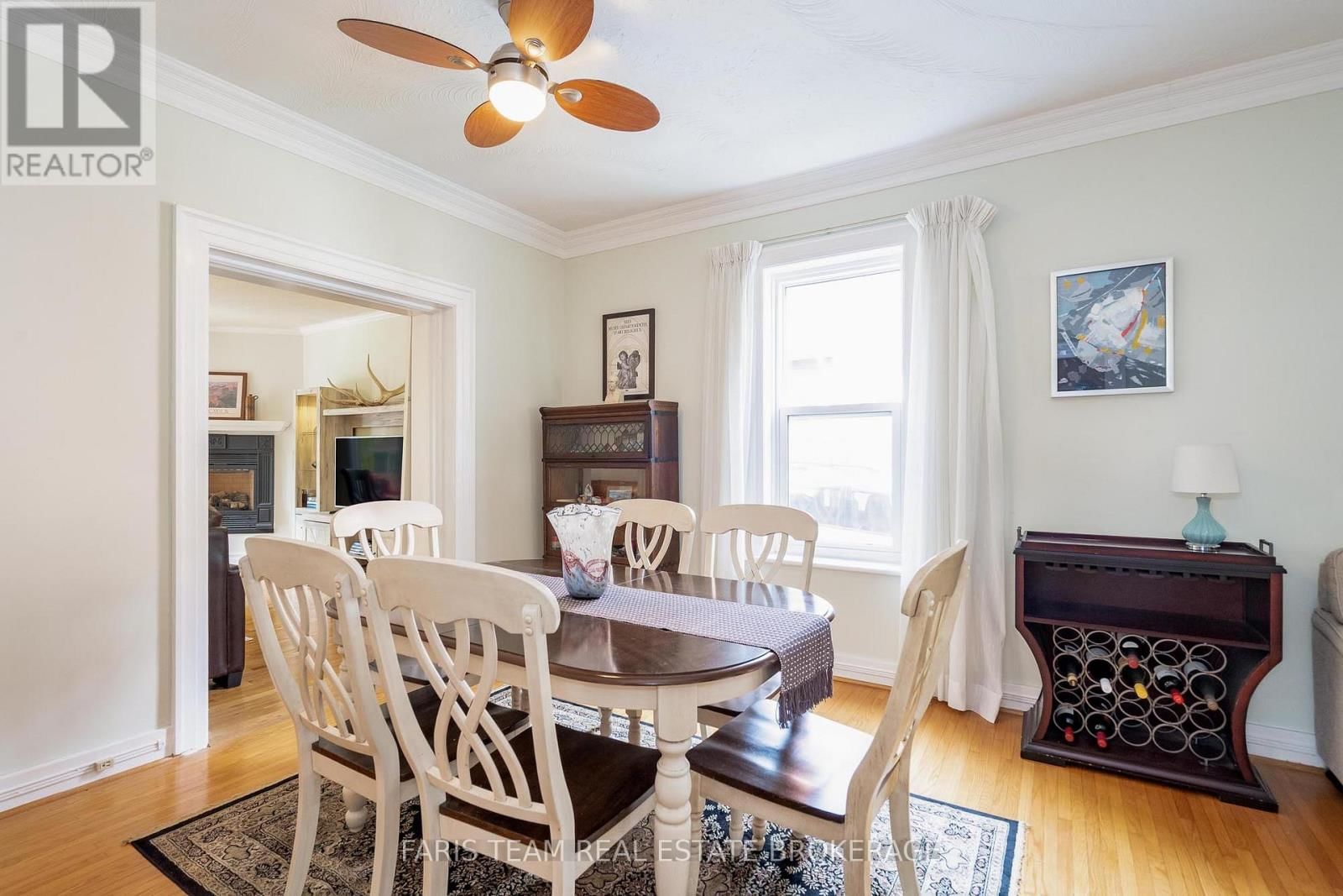 404 MANLY STREET Image 11