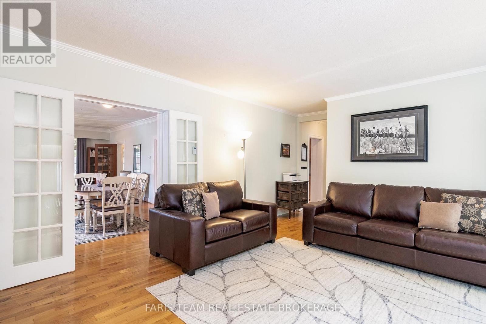 404 MANLY STREET Image 18