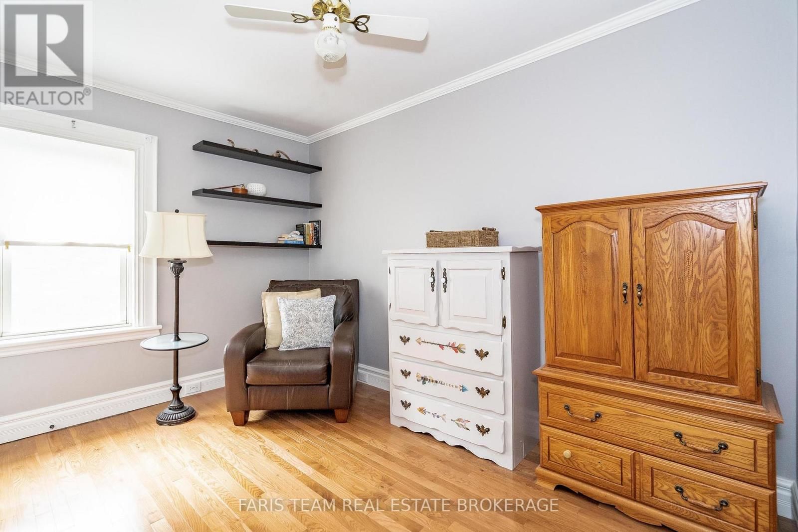 404 MANLY STREET Image 25