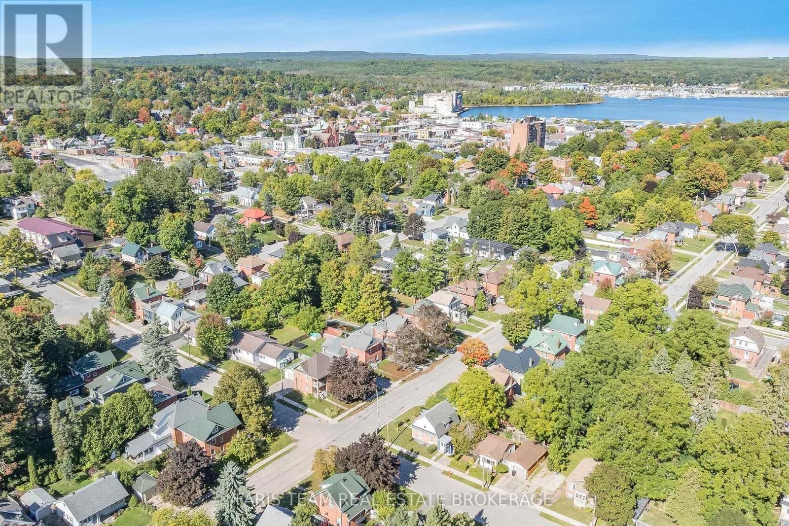 404 MANLY STREET Image 39